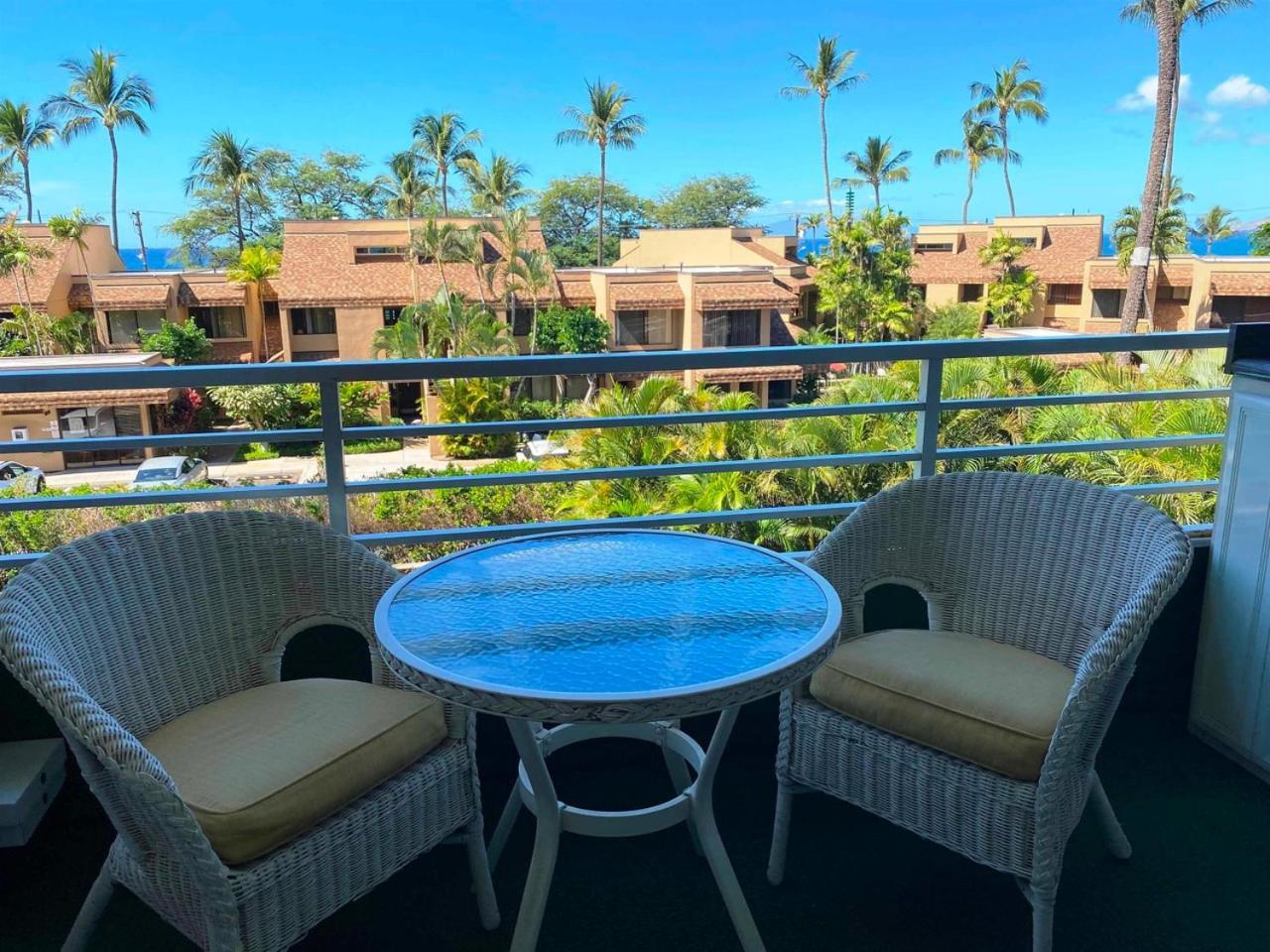 Kamaole Beach Royale Kihei Exterior photo