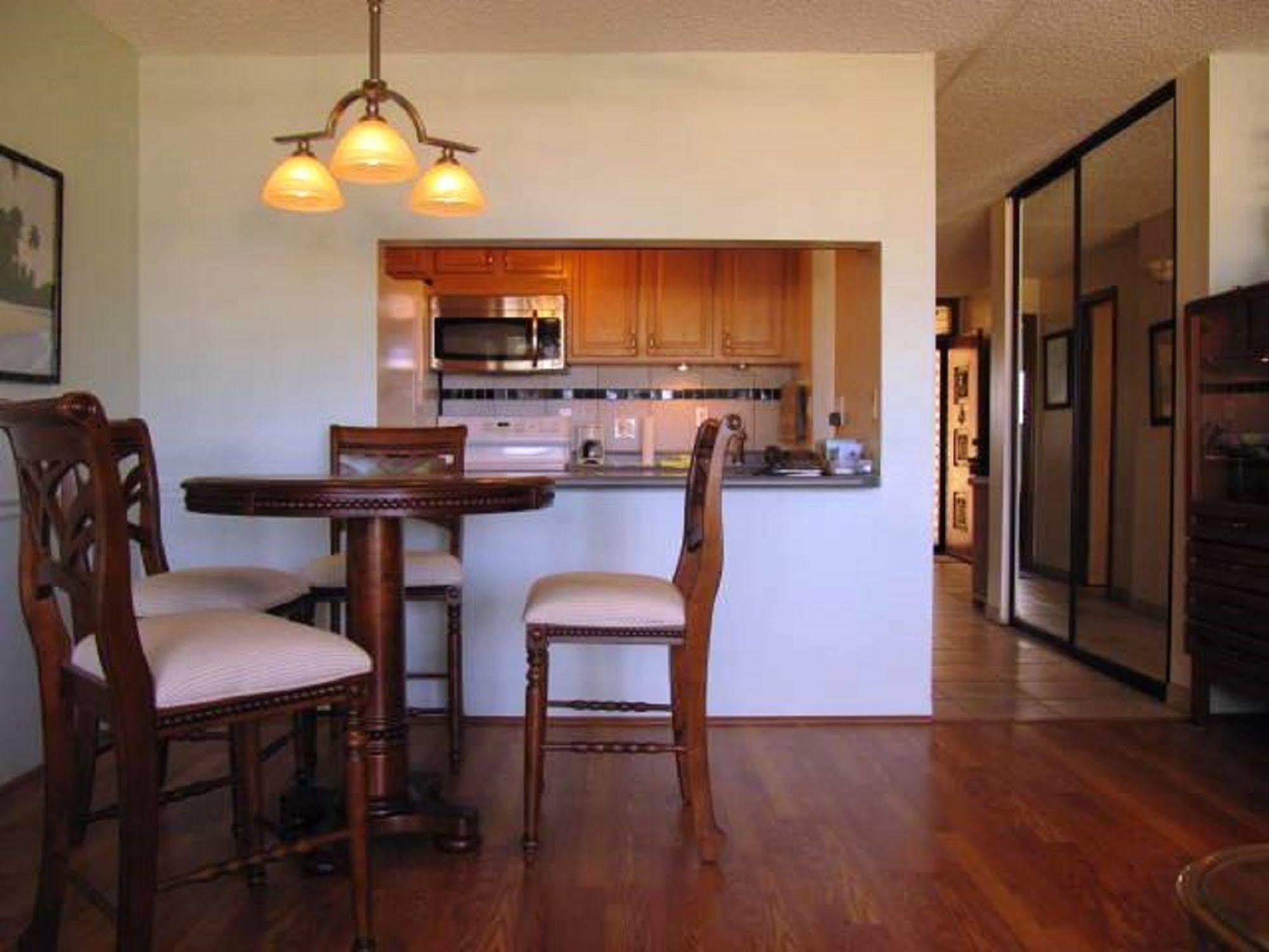 Kamaole Beach Royale Kihei Exterior photo