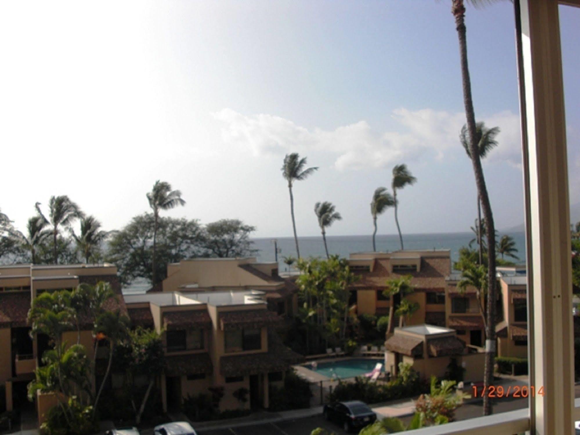 Kamaole Beach Royale Kihei Exterior photo